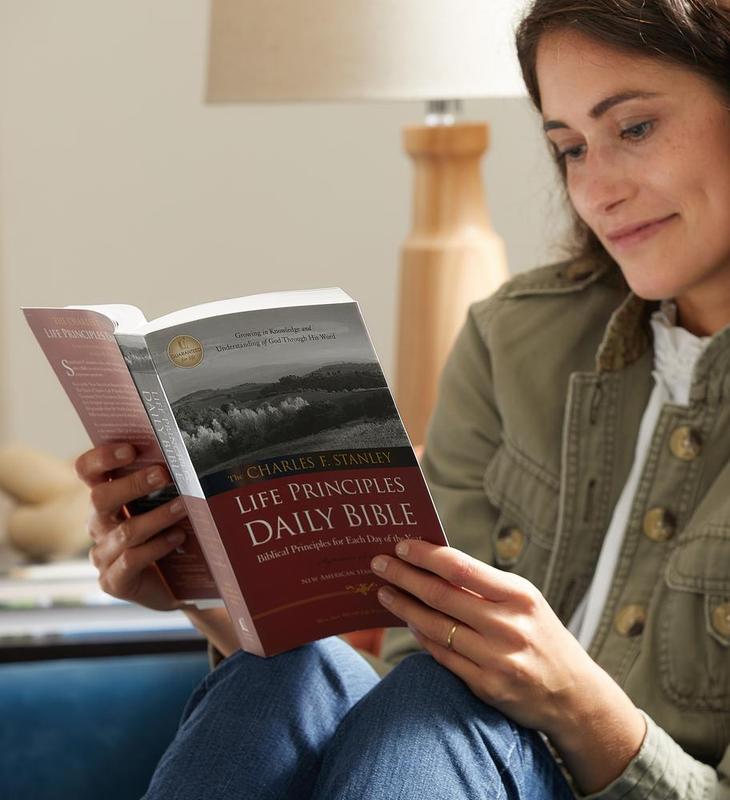 Life Principle's Daily - NASB Compact Edition